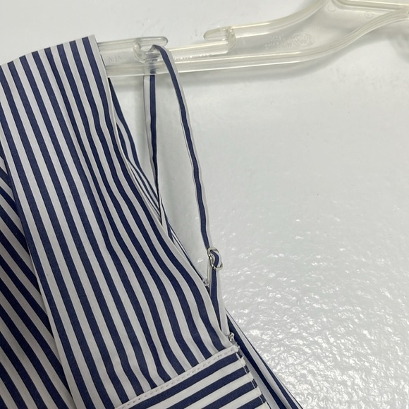 Theory Hartman Cold Shoulder Blue White Striped Cotton Top Size Small - Picture 6 of 8